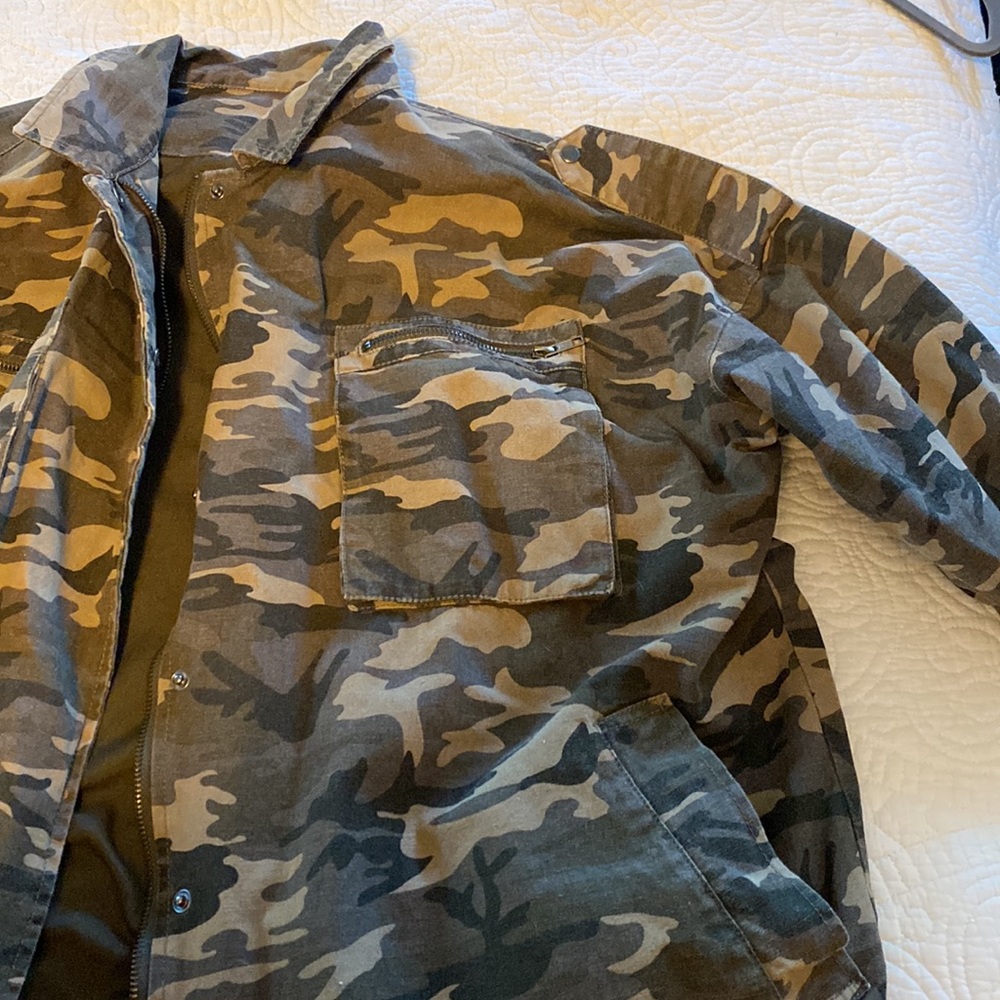 Oversized camo jacket - Picture 2 of 2